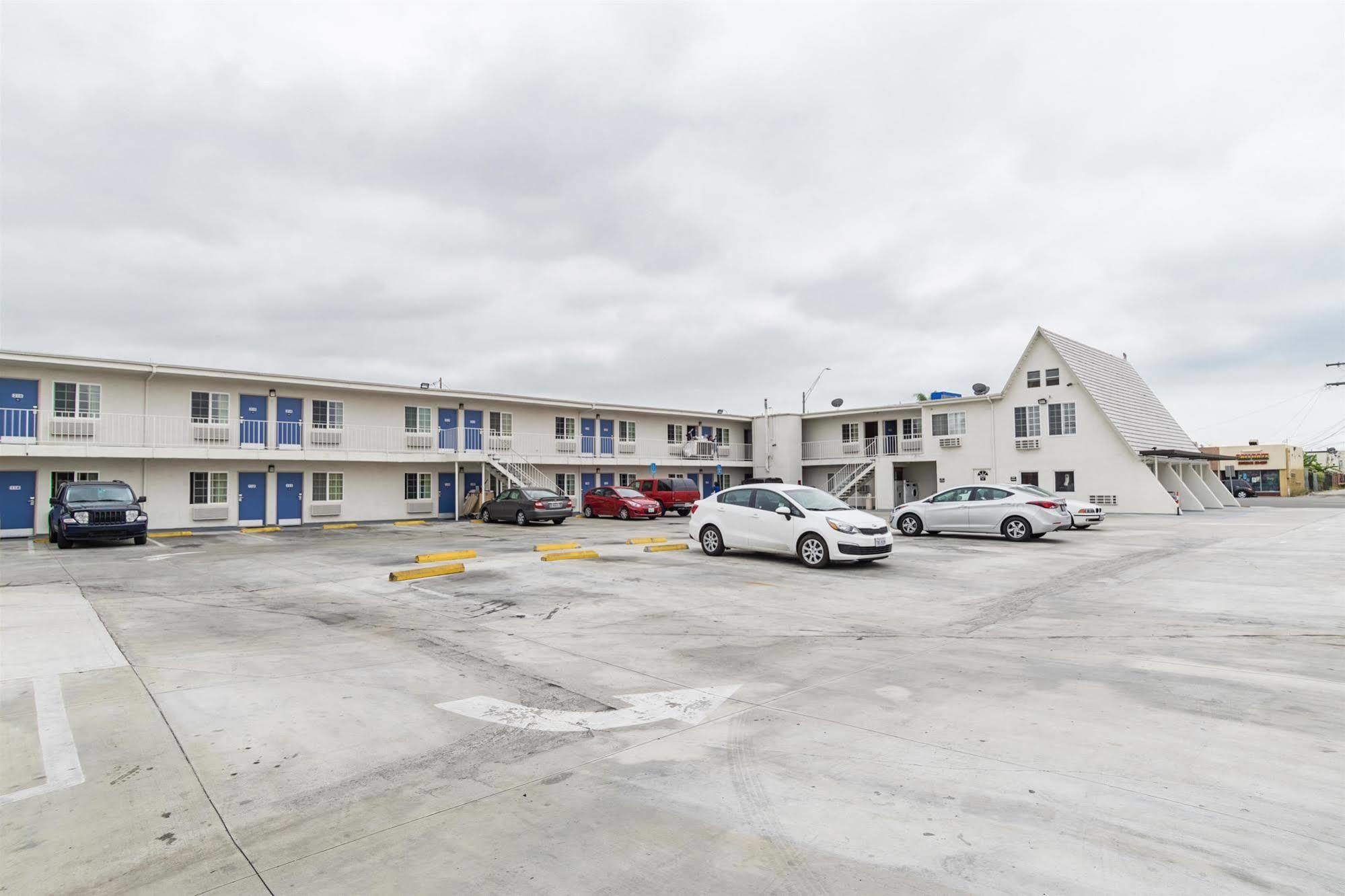 Motel 6-Long Beach, Ca - International City Ngoại thất bức ảnh