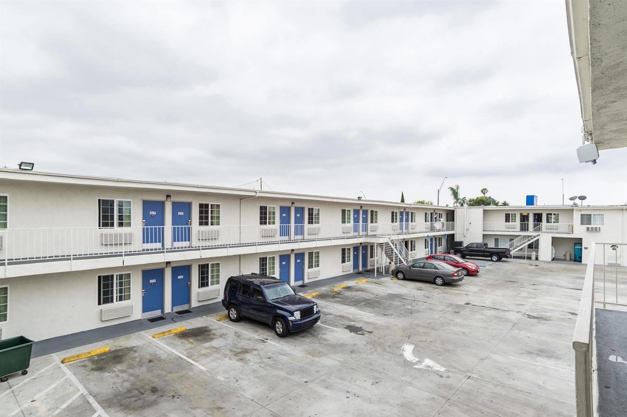 Motel 6-Long Beach, Ca - International City Ngoại thất bức ảnh