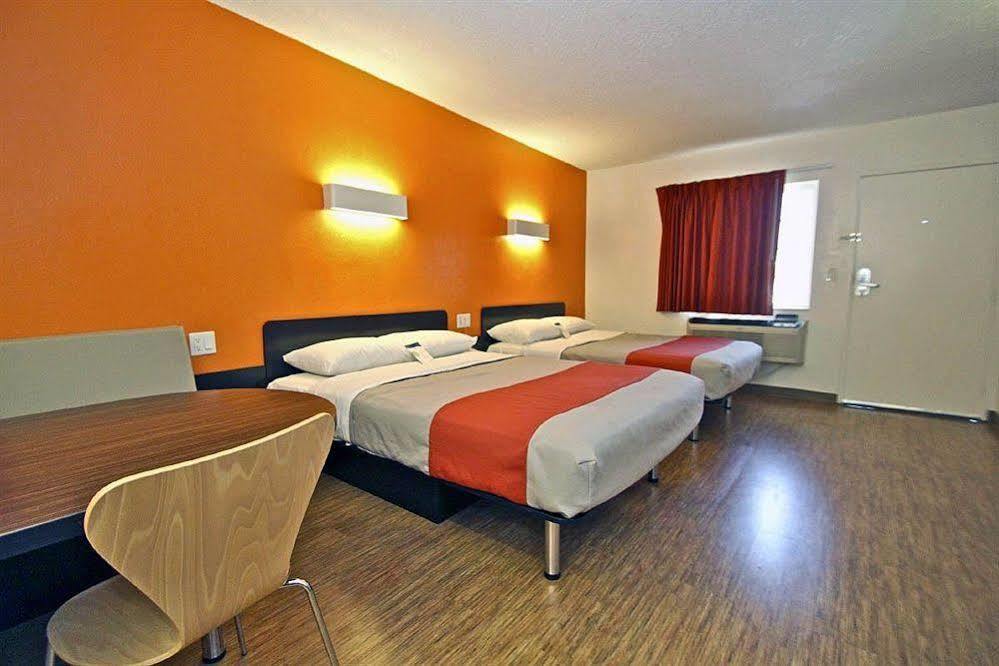 Motel 6-Long Beach, Ca - International City Ngoại thất bức ảnh